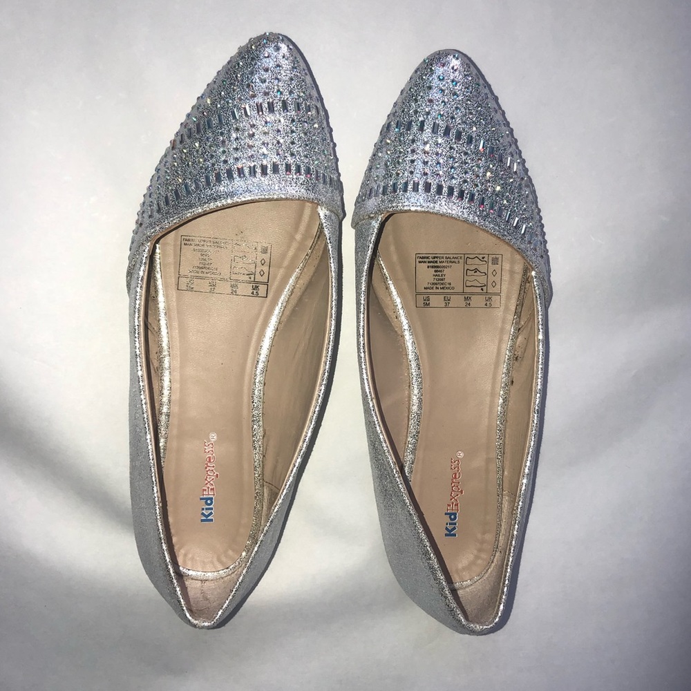 Beautiful Pointed flats - Picture 2 of 7